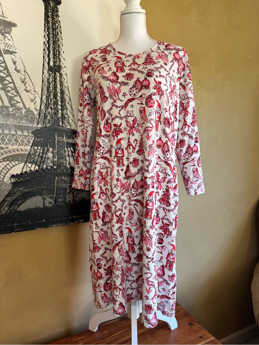 Lands' End White Nightshirt with Red and Pink Holiday Motif